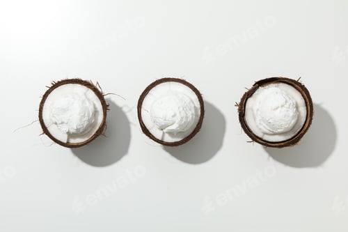 Preview: Summer dessert - ice cream, ice cream with coconut