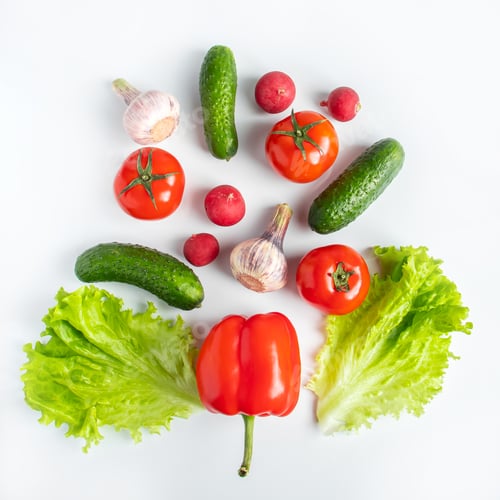 Preview: Fresh vegetables on a white background. Vegan eco food. Place for text.
