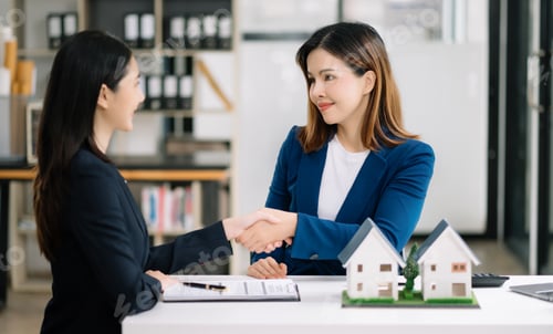 Preview: Salesman Hands On House Model, Small Toy House Small Mortgage Property insurance and concepts real