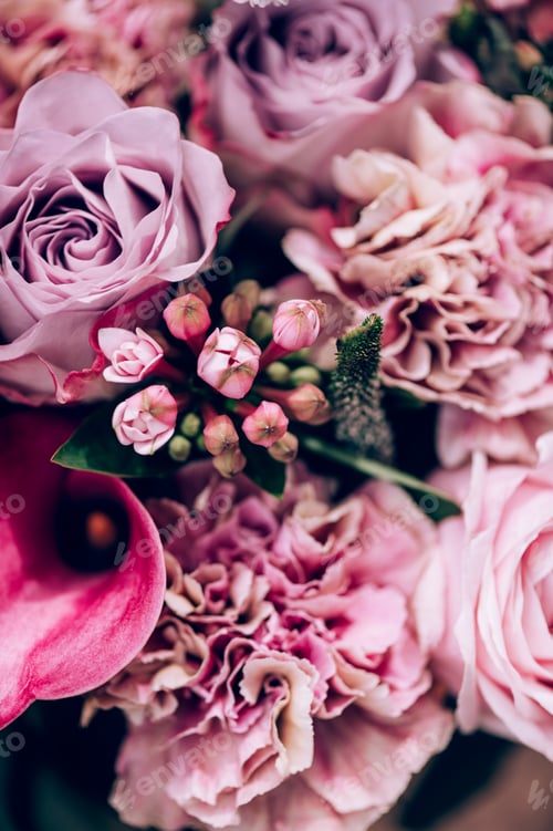 Preview: Bouquet from roses and cala lilies