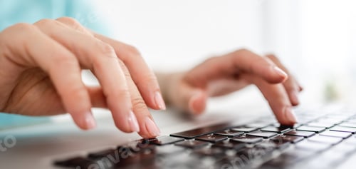 Preview: Woman hands with laptop