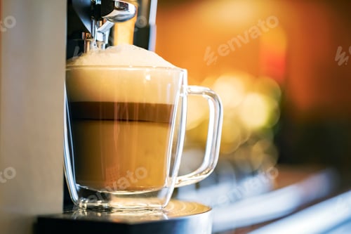 Preview: Coffee machine making coffee