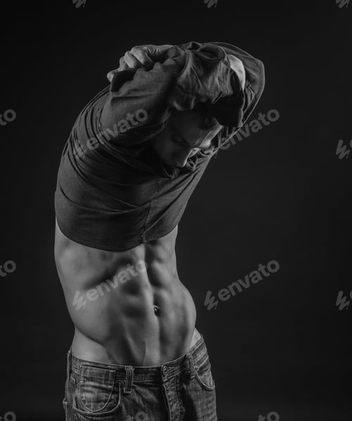 Preview: Perfectly shaped abs
