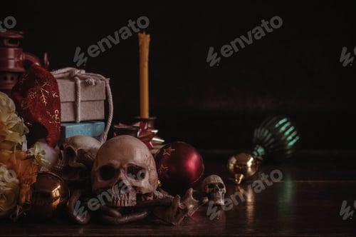 Preview: Skull and gifts on wooden.