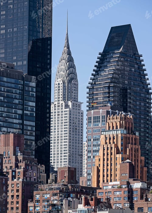 Preview: View of the Chrysler Building and the midtown Manhattan skyline in New York City