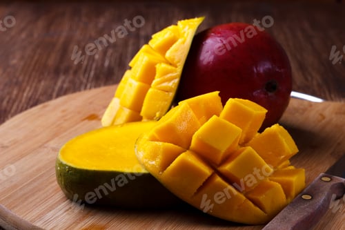 Preview: Fresh organic mango