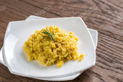 Preview: Risotto with saffron