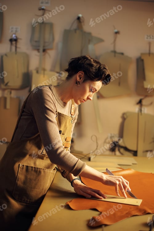 Preview: Focused Crafting Leather Goods in a Workshop Setting