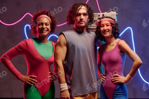 Preview: Gym Goers Posing in Retro Activewear Together