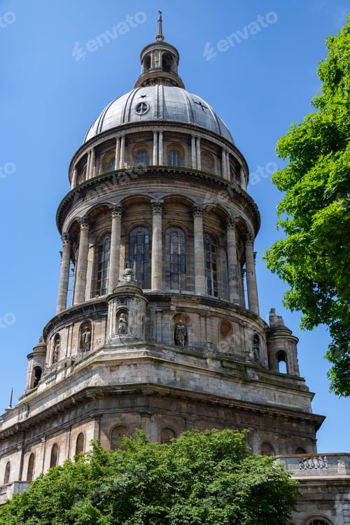 Preview: The Basilique Notre-Dame in the coastal town of Boulogne-sur-Mer in the Nord Pas-de-Calais region of