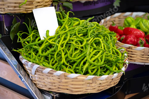 Preview: Green beans for sale at street market in Istanbul