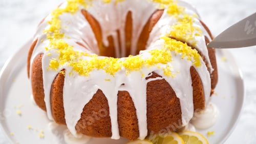 Preview: Lemon bundt cake