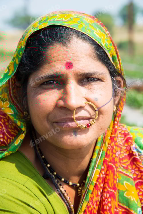 Preview: Portrait of rural women in traditional clothes.