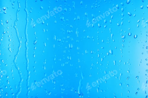 Preview: View of glass with water drops, closeup