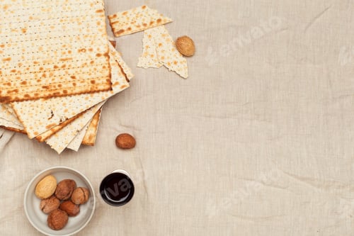 Preview: Matzo, Matzoth for Jewish Passover, Wooden background close up