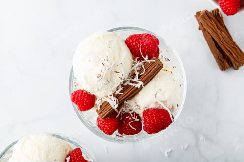 Preview: Vanilla Ice Cream Scoops