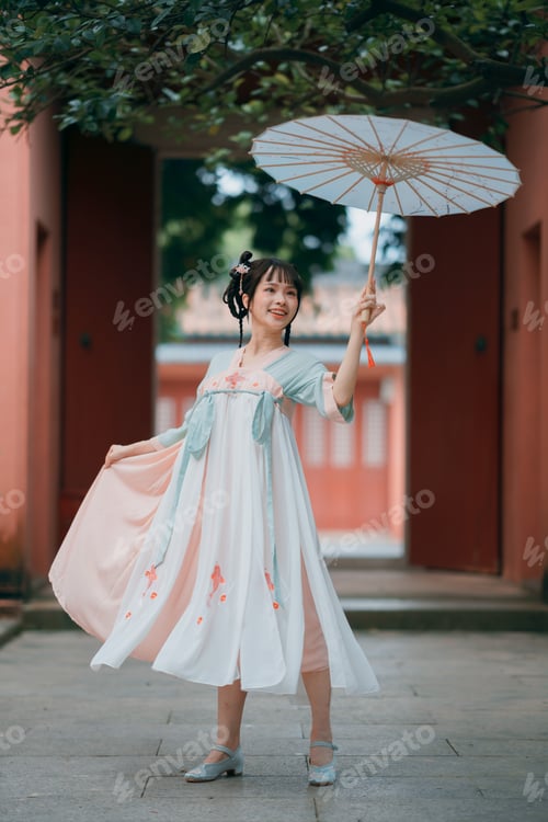 Preview: Traditional Chinese clothing