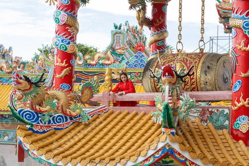 Preview: Asian girl wearing Chinese costumes decoration for Chinese new year