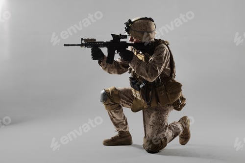 Preview: Soldier using 5G internet to communicate while on patrol in a training environment