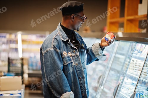 Preview: Black beret men