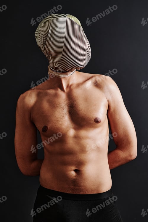 Preview: Young man with muscular body