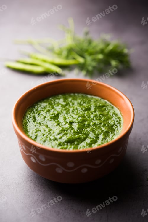 Preview: Cilantro or coriander past