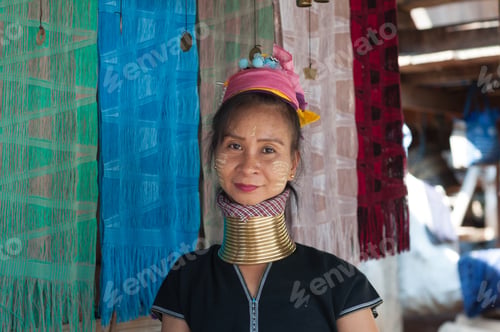 Preview: Faces, Indigenous People and cultures