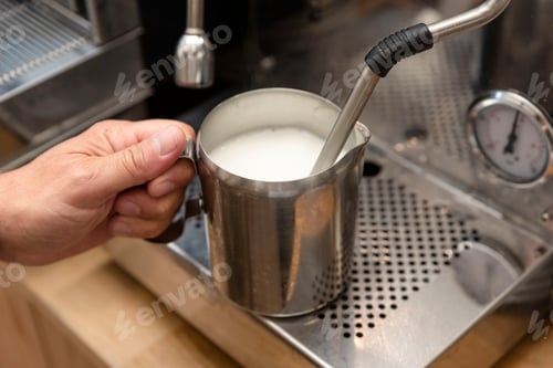 Preview: heating the milk in a coffee machine