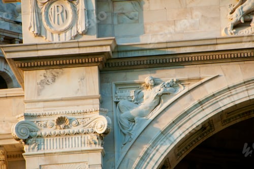 Preview: Marble statue at Victoria Memorial, Kolkata