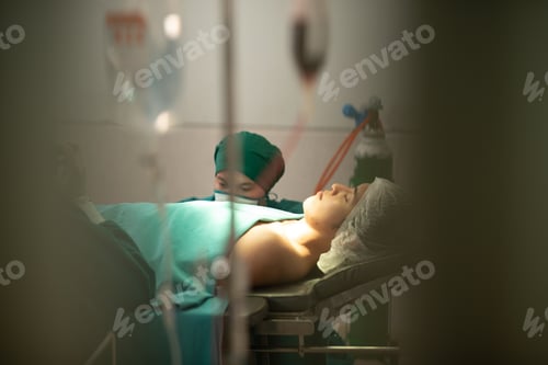 Preview: Anesthetist surgery doctor professional team are working in hospital operating room