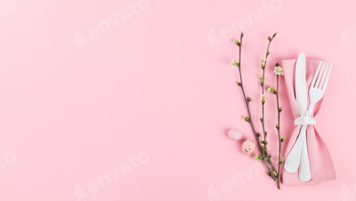 Preview: Easter holiday table setting