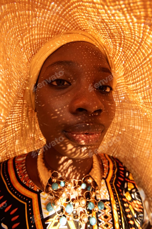 Preview: Fisheye African American Girl in Traditional Style Clothing with Straw Hat