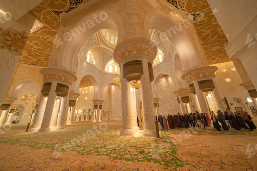 Preview: Sheikh Zayed Grand Mosque Center, Abu Dhabi in United Arab Emirates or UAE. Muslim building.
