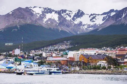 Preview: Ushuaia in the Beagle Channel (Beagle Strait), Tierra Del Fuego, Argentina, South America