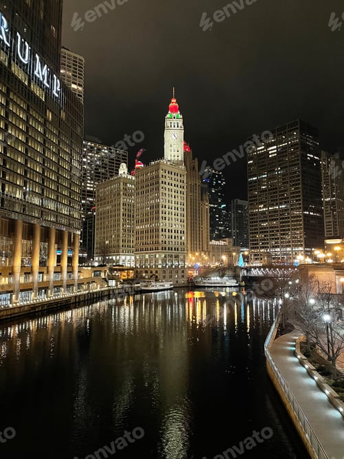 Preview: Chicago
