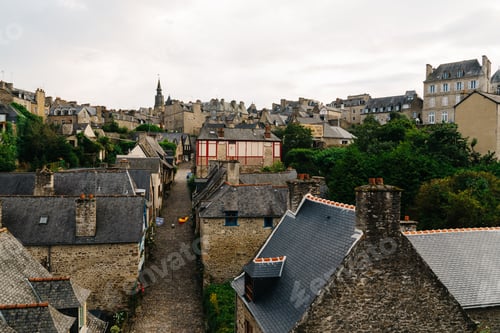 Preview: Aerial view of the medieval town of Dinan