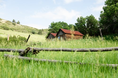 Preview: Cabin in the mountains