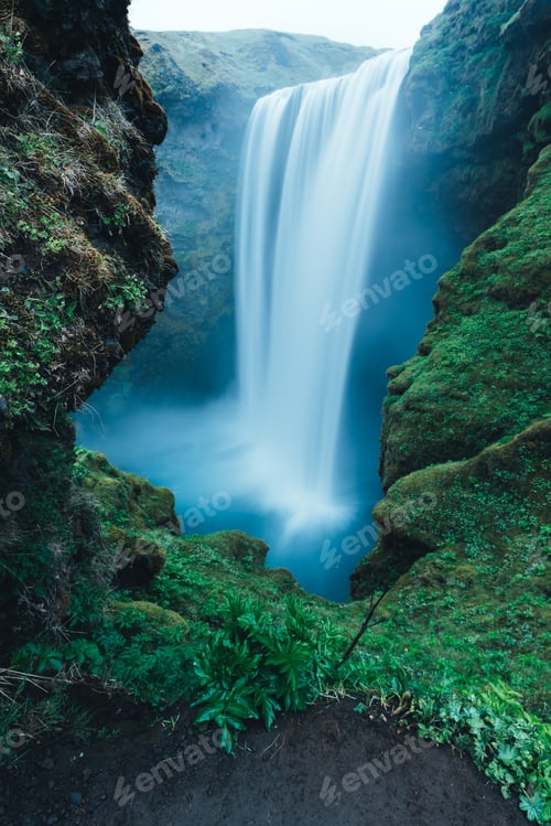 Preview: Famous Skogafoss waterfall