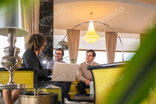 Preview: A business meeting in a luxury hotel