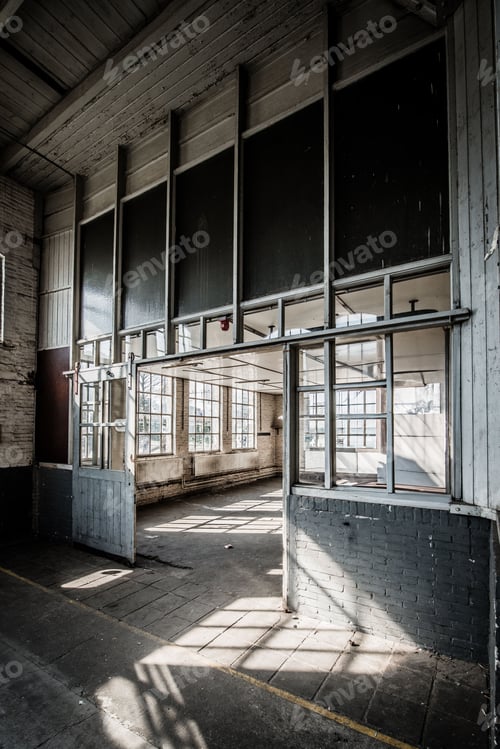 Preview: Interior of a former railway workshop in Tilburg, Netherlands