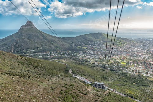 Preview: Cape Town seen from cable car on Table Mountain
