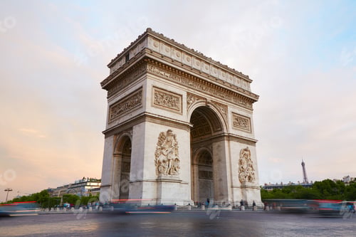 Preview: Arc de Triomphe, morning in Paris