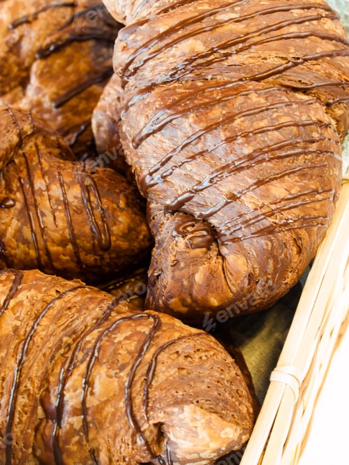 Preview: Chocolate croissant