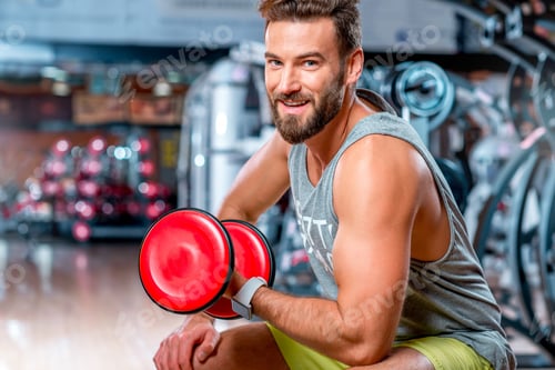 Preview: Man in the gym