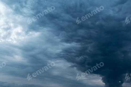Preview: Beautiful view of dramatic clouds