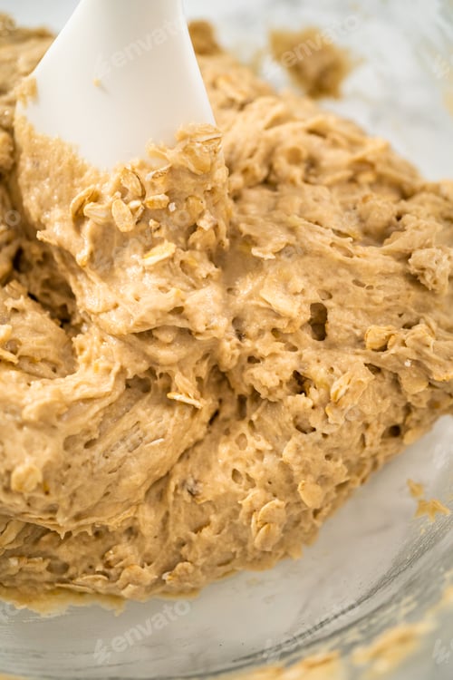 Preview: Banana Oatmeal Muffins