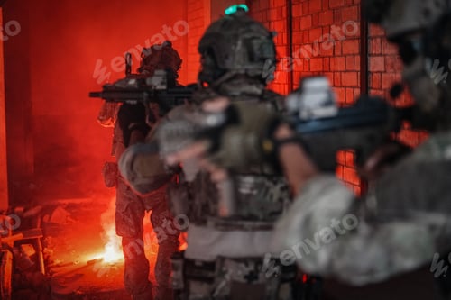 Preview: United States Army ranger. Elite fighter of special forces ready for battle