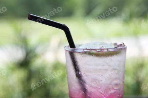 Preview: Strawberry Soda
