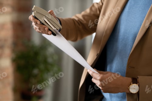 Preview: Stapling top corners of documents