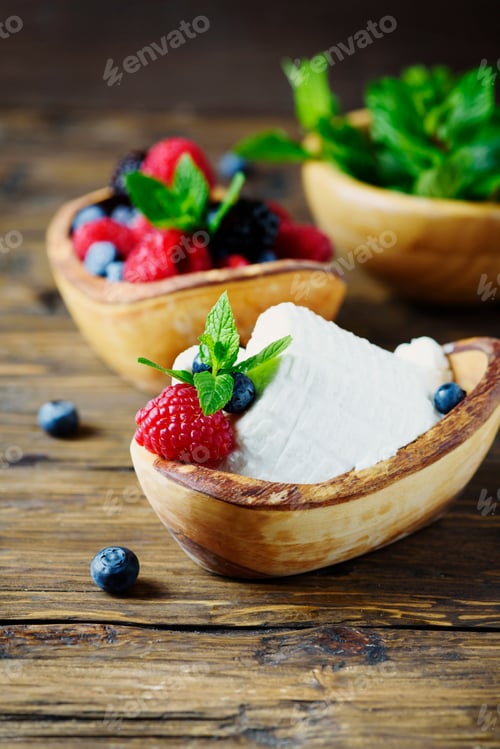 Preview: Italian traditional cottage cheese «ricotta»